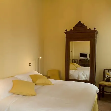 Bed and Breakfast Ada Φεράρα